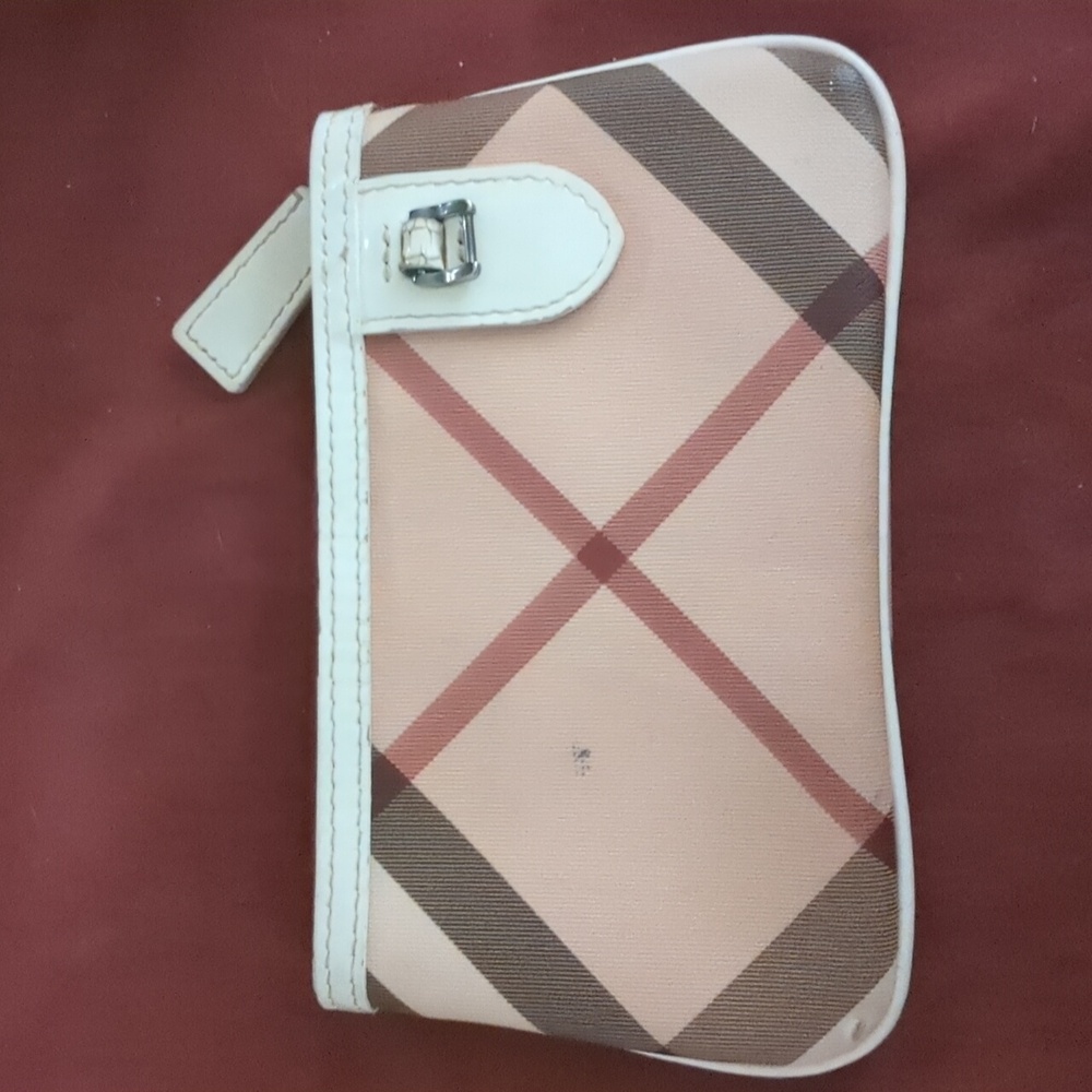 💯 vintage Authentic Burberry pouch